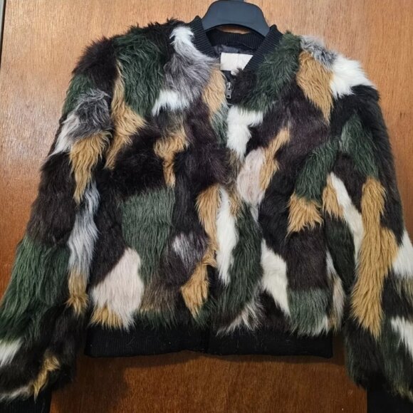 H&M Size 4 Camouflage Patchwork Faux Rabbit Zippered Bomber Jacket - Picture 1 of 7